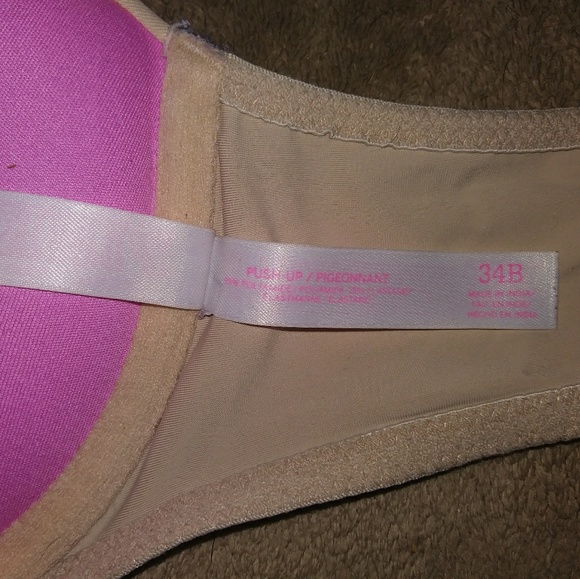 Pink bra - Picture 2 of 2